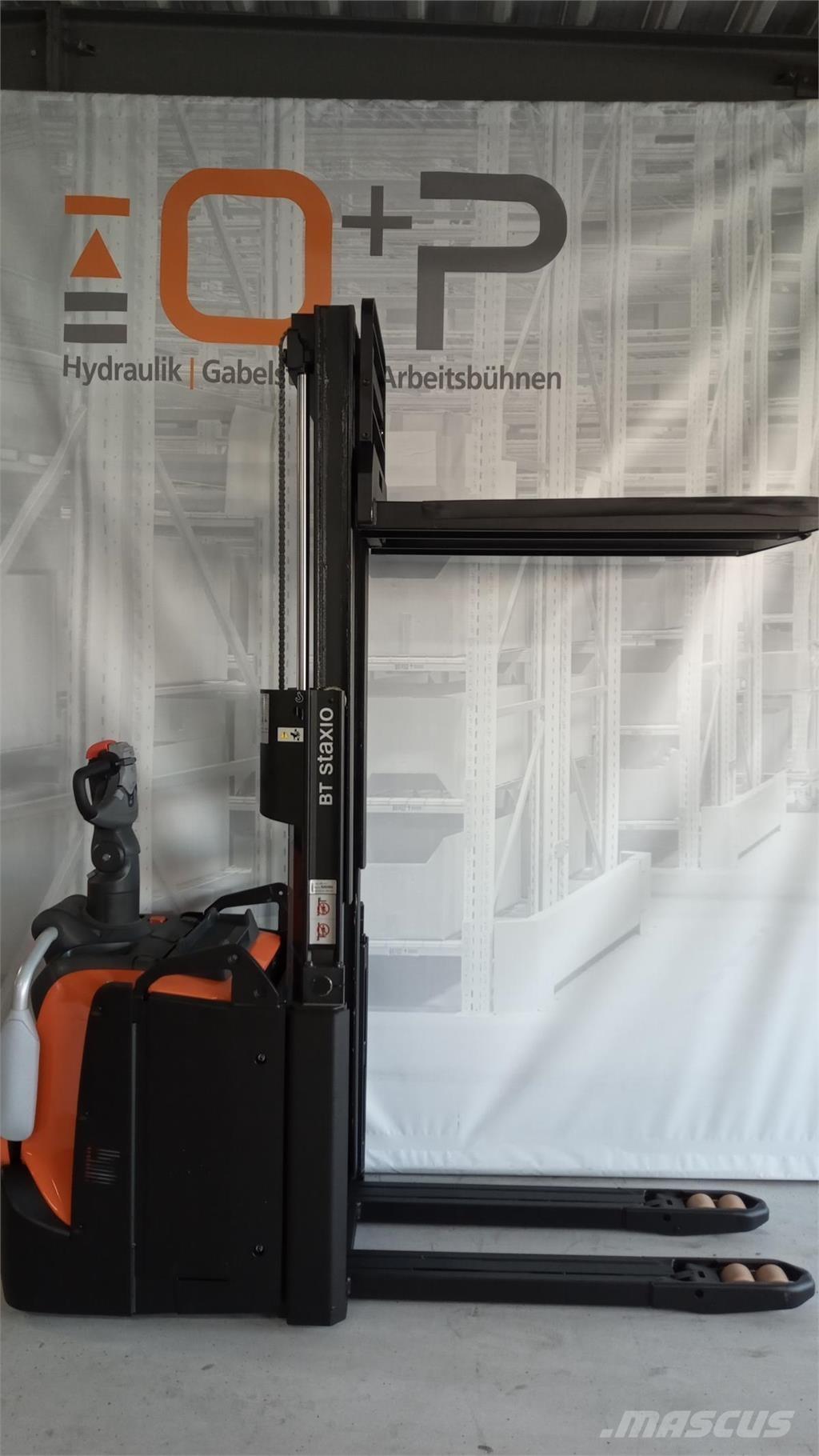 Toyota SPE200D Samopogonski ručni viljuškari