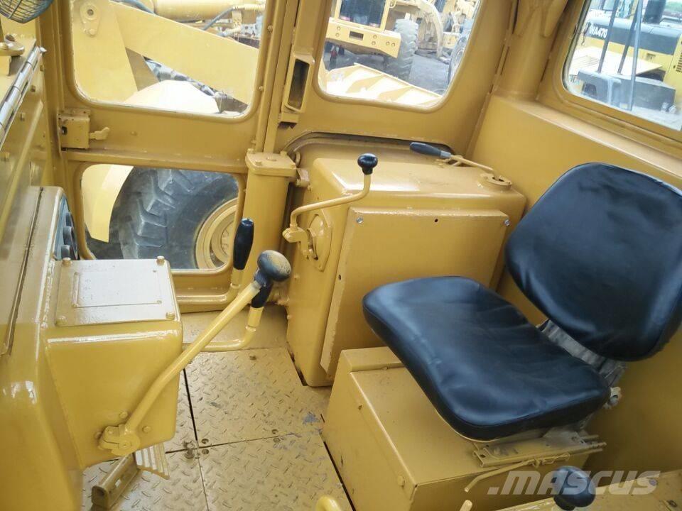 CAT D 7 G Buldožeri guseničari