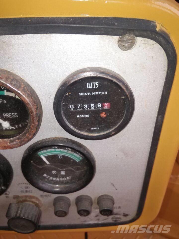 CAT D 7 G Buldožeri guseničari