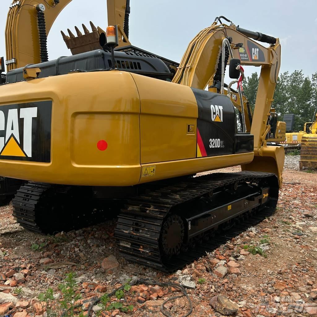 CAT 320D2L Bageri guseničari