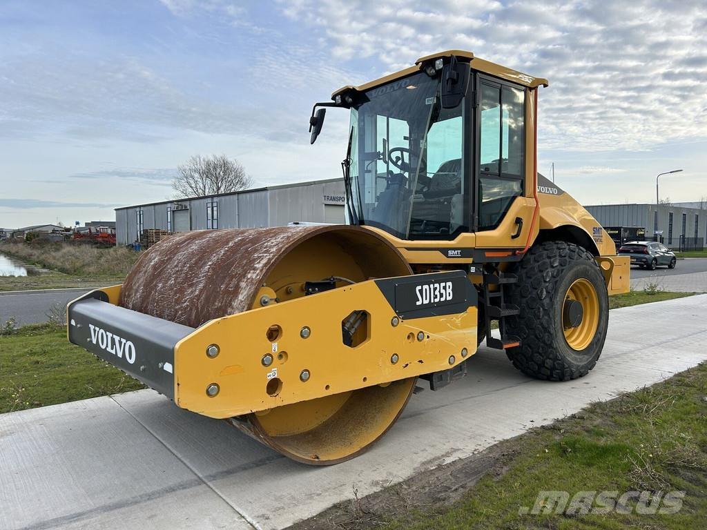 Volvo SD135B Valjci sa jednim bubnjem