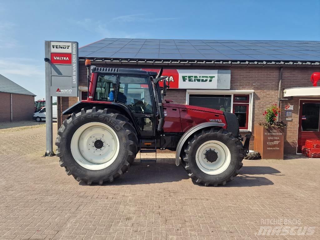 Valtra 8950 Traktori