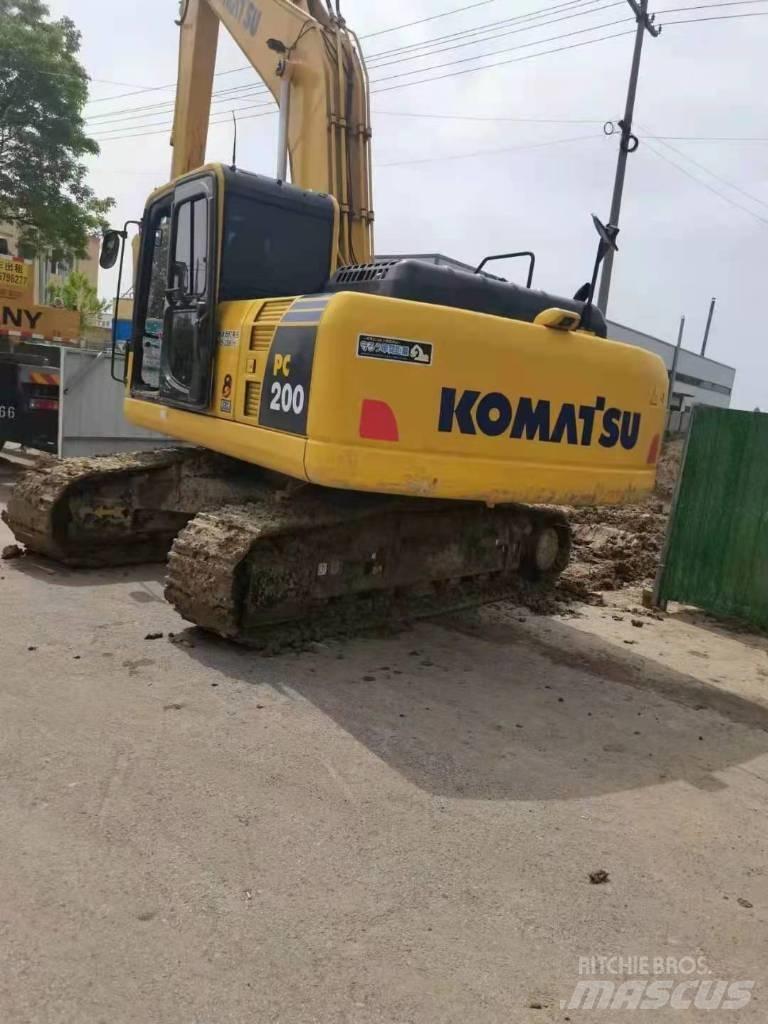 Komatsu pc200-8 Bageri guseničari