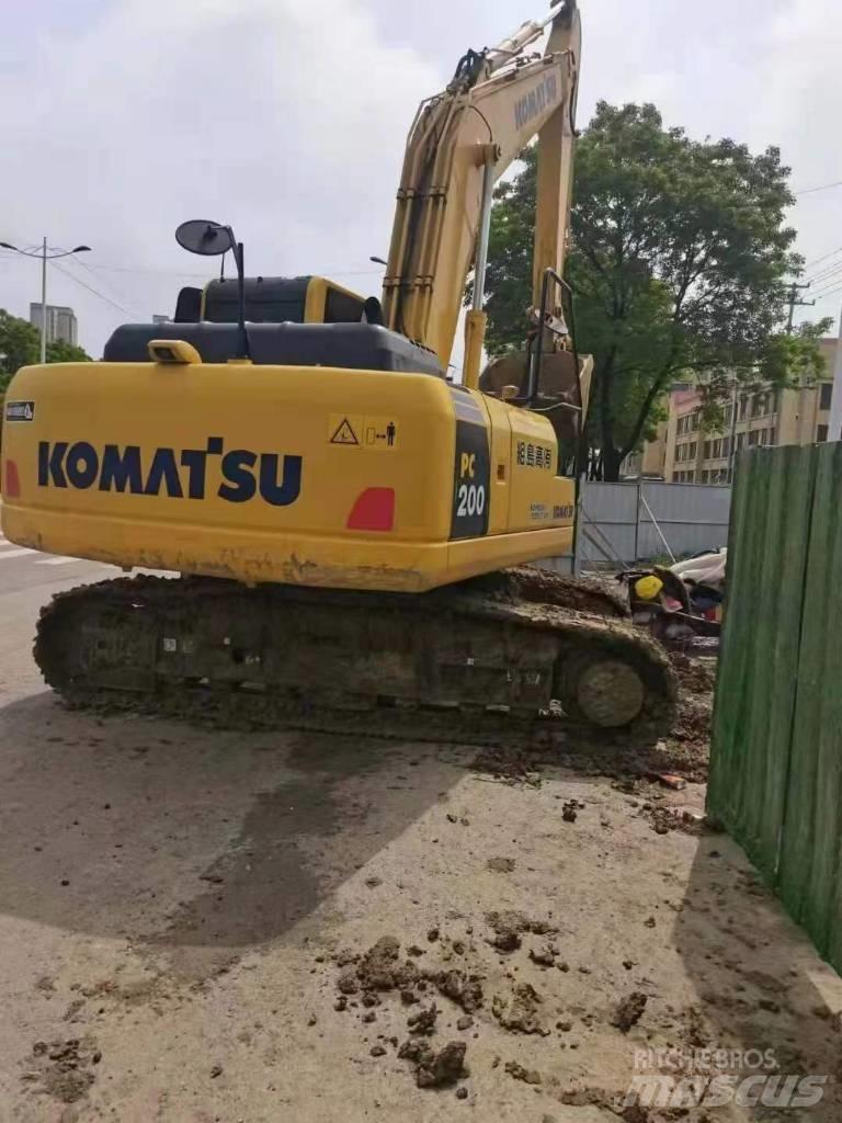 Komatsu pc200-8 Bageri guseničari