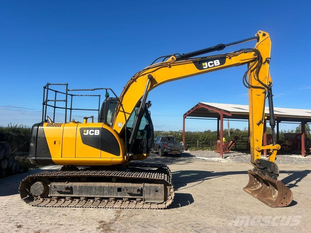 JCB JS 130 LC Bageri guseničari