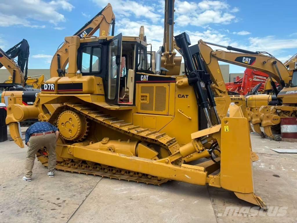 CAT D 7 R Buldožeri guseničari