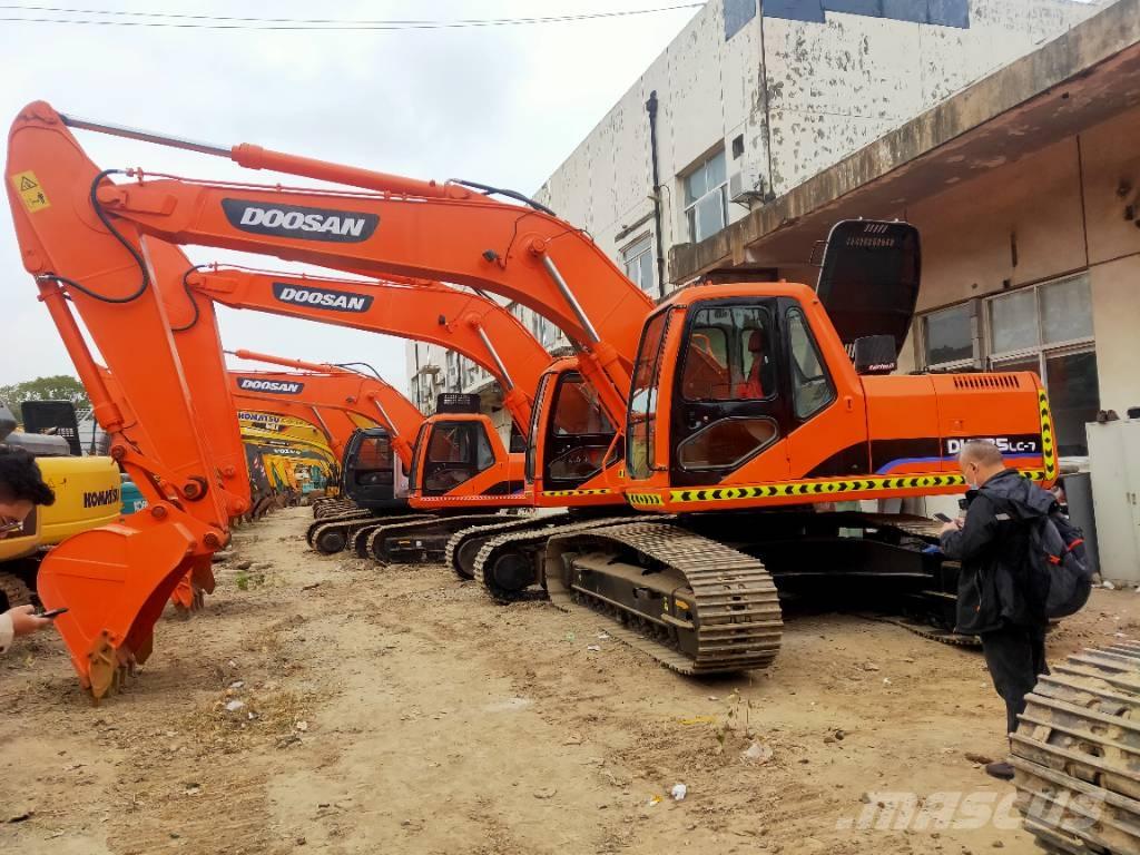 Doosan DH225LC-7 Bageri guseničari