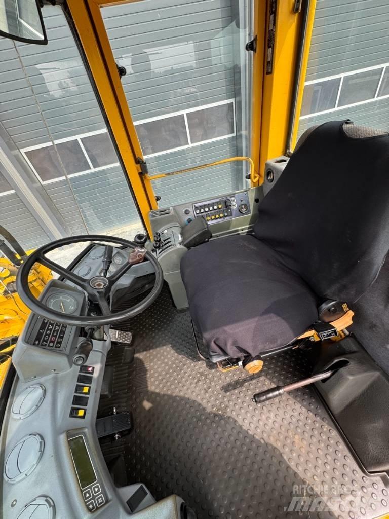 Volvo L90B Utovarivači na točkove