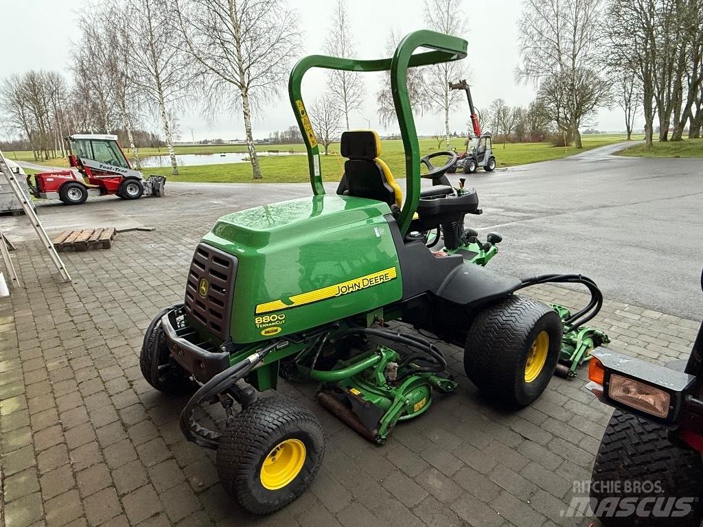 John Deere 8800 Traktorske kosilice