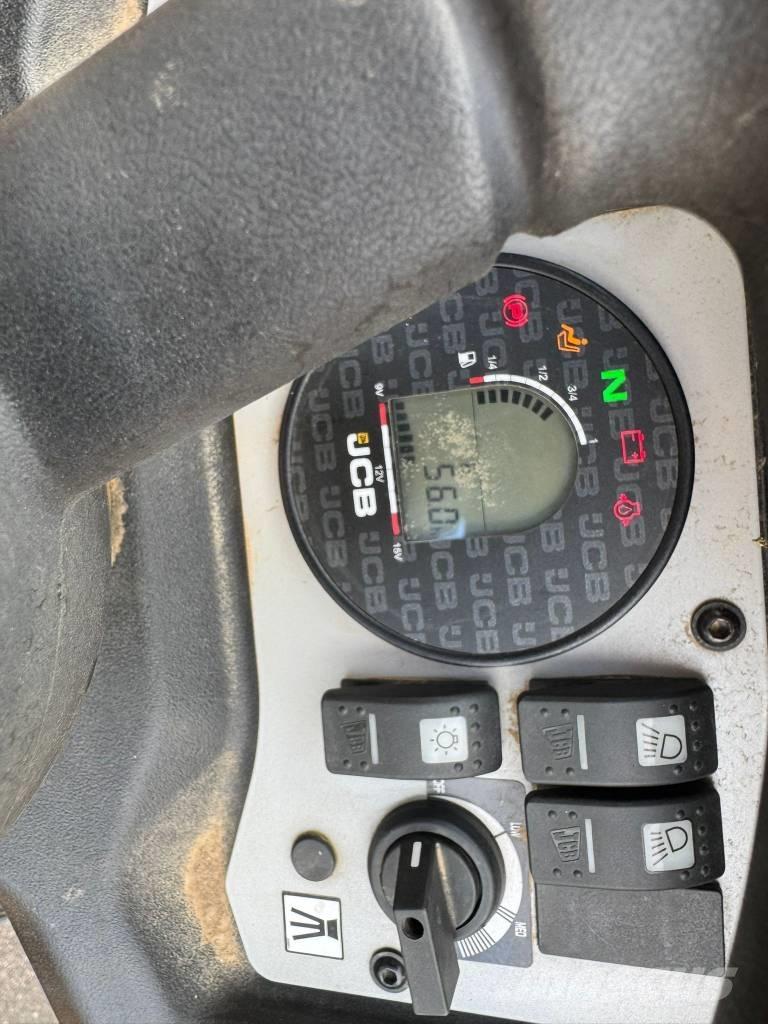 JCB CT 260-120 Nabijači zemlje