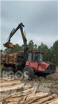 Valmet 840.3 Forvarderi