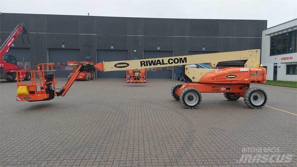 JLG M600JP Teleskopske podizne platforme