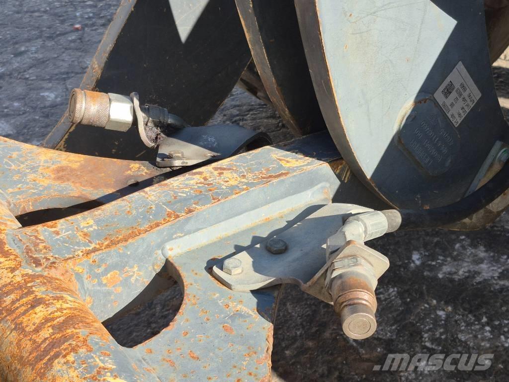 John Deere 204 K Utovarivači na točkove