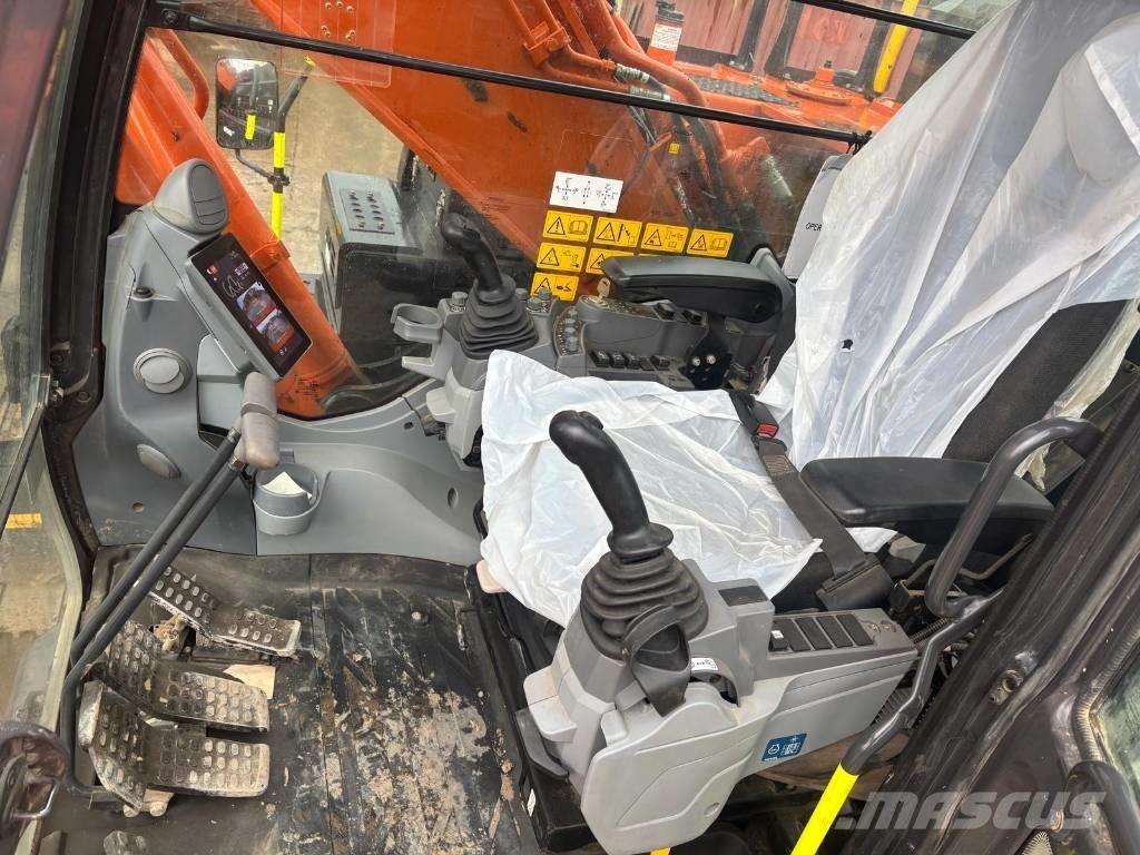 Hitachi ZX 300 LC-7 Bageri guseničari