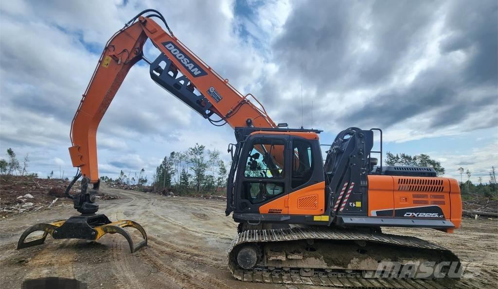 Doosan DX 225 LC-5 Bageri guseničari