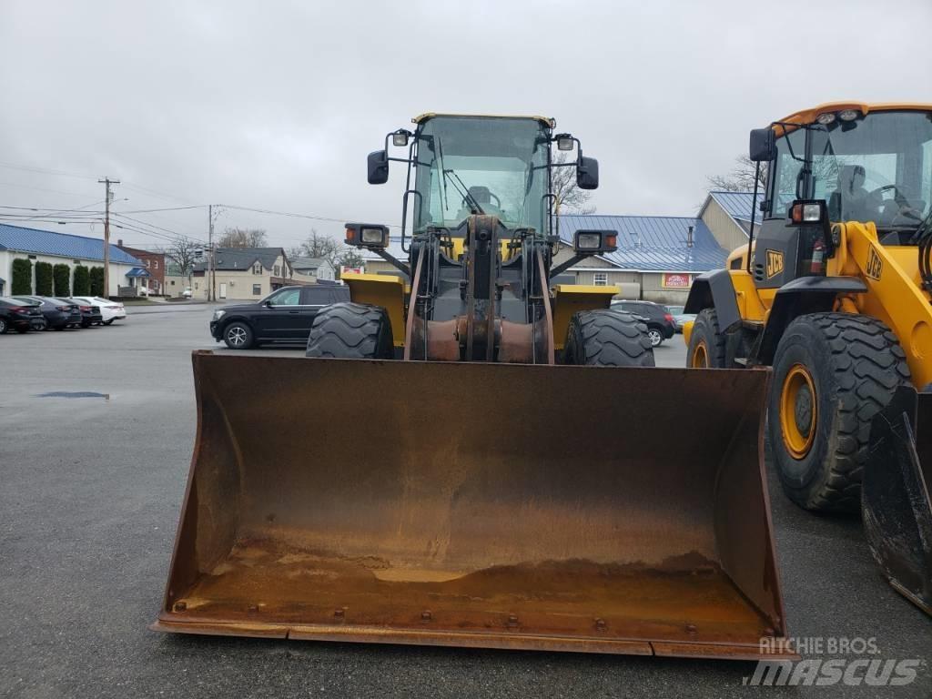 Komatsu WA 200 Utovarivači na točkove