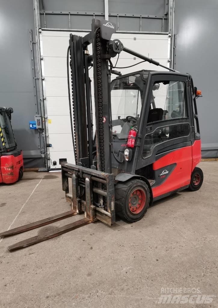Linde E50HL-01 Električni viljuškari
