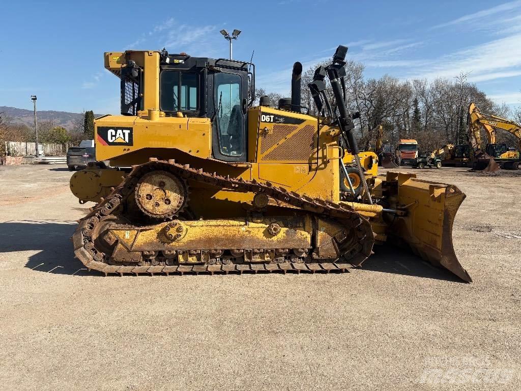 CAT D 6 T LGP VPAT Buldožeri guseničari