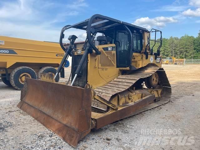 CAT D 6 T LGP Buldožeri guseničari