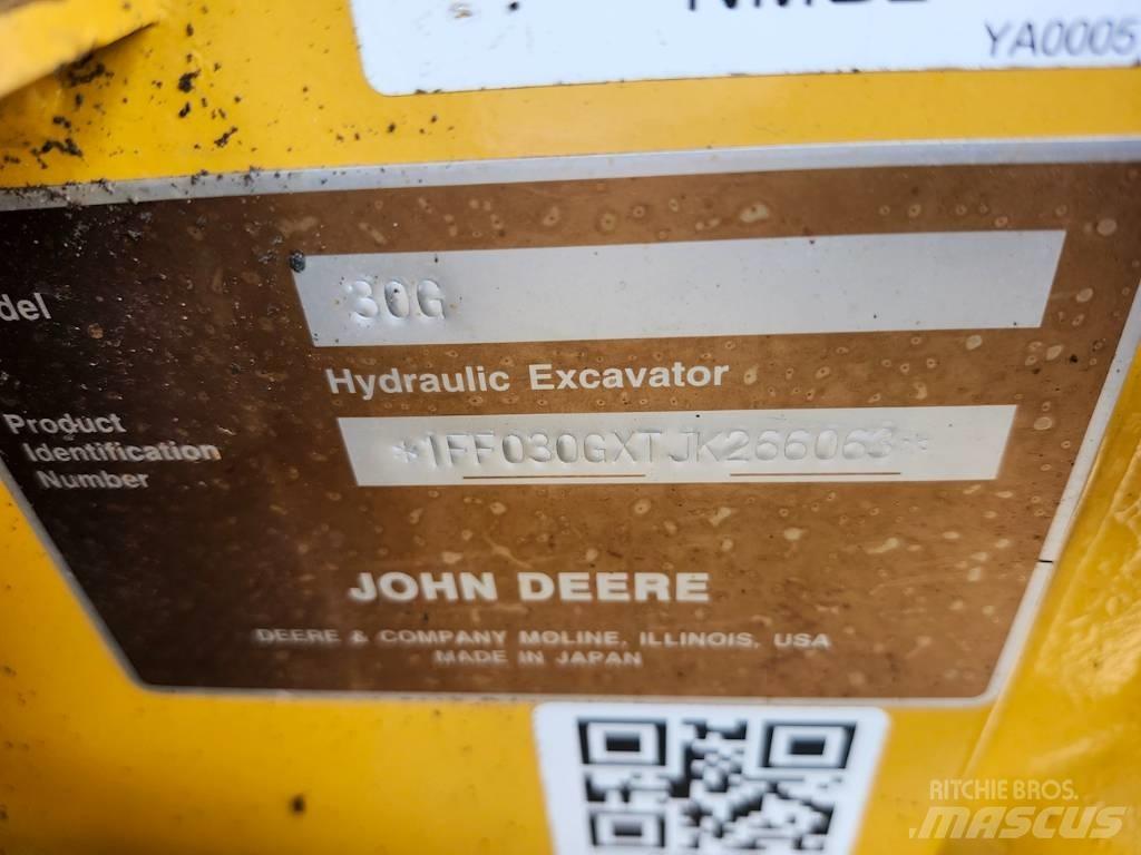 DEERE 30G Mini bageri < 7t