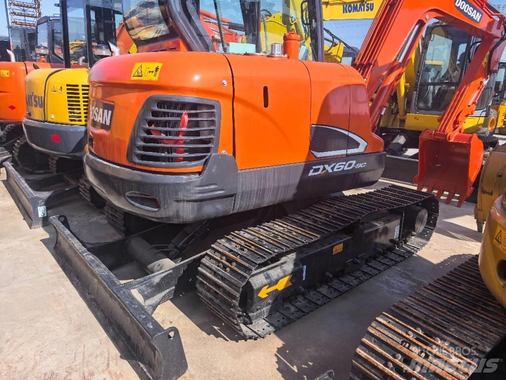 Doosan DX 60-9 C Mini bageri < 7t