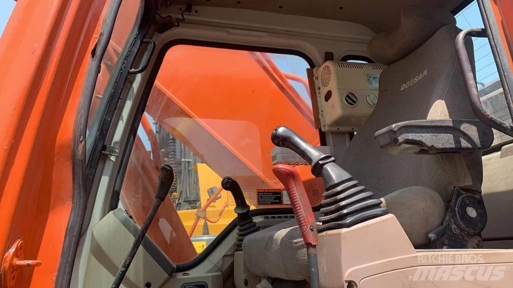Doosan DH 300 LC-7 Bageri guseničari
