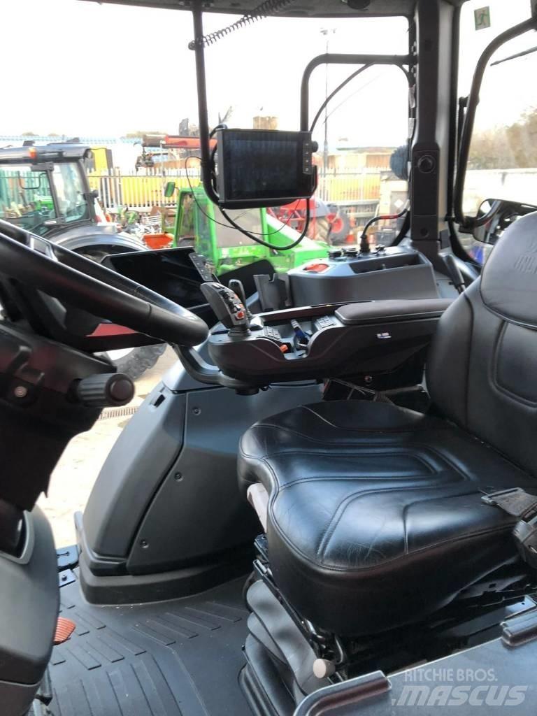 Valtra T235V Traktori