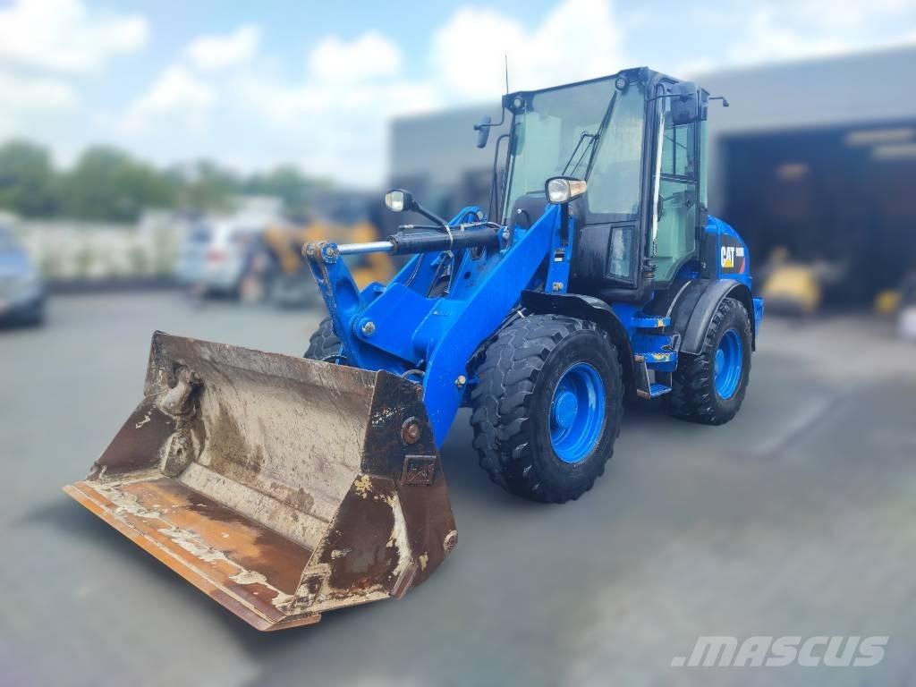 CAT 908 M Utovarivači na točkove