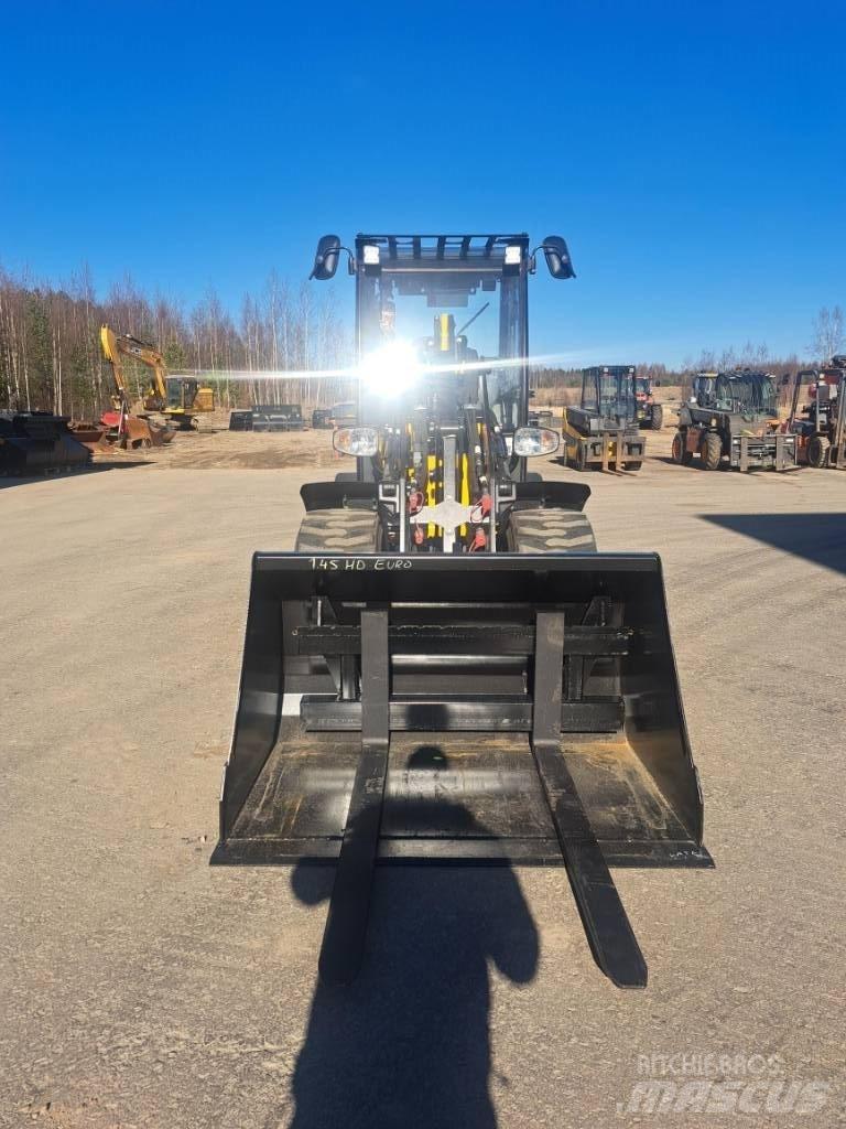 JCB 403 Višenamenski utovarivači