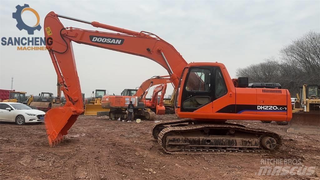 Doosan DX 220 Bageri guseničari