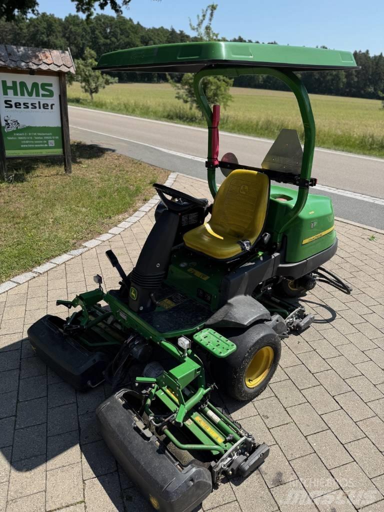 John Deere 2500 E Kosilice za zelenilo