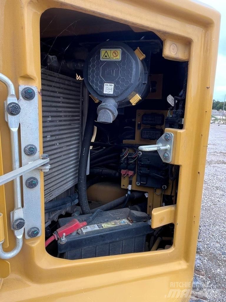 CAT 310 Midi bageri 7t – 12t