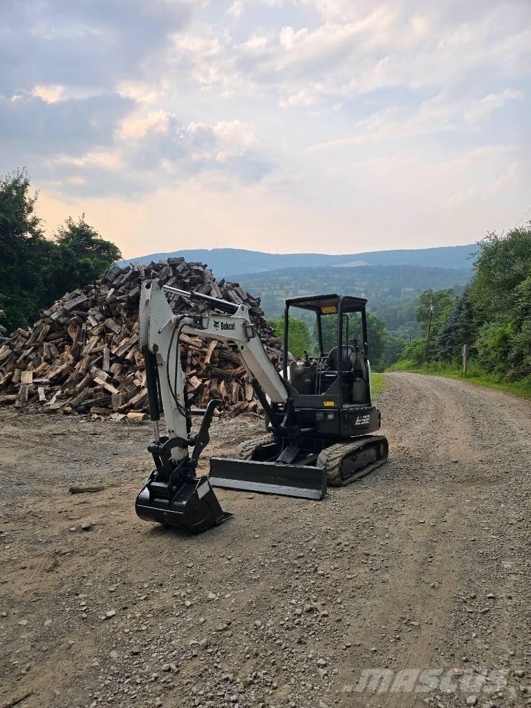 Bobcat E 32 Mini bageri < 7t