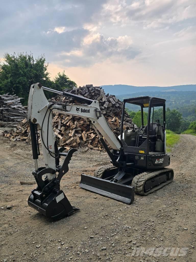 Bobcat E 32 Mini bageri < 7t