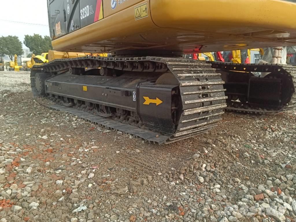 CAT 323 D Bageri guseničari