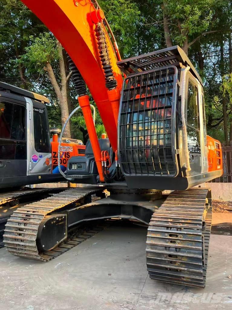 Hitachi ZX 200-3 Bageri guseničari
