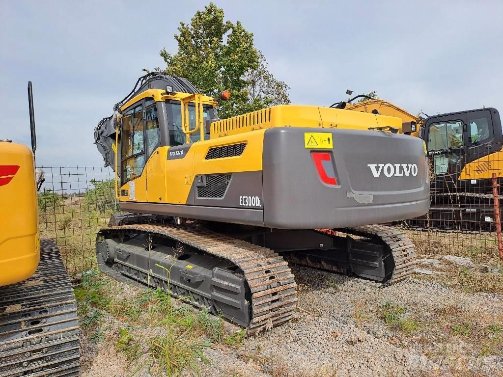 Volvo EC300D L Bageri guseničari
