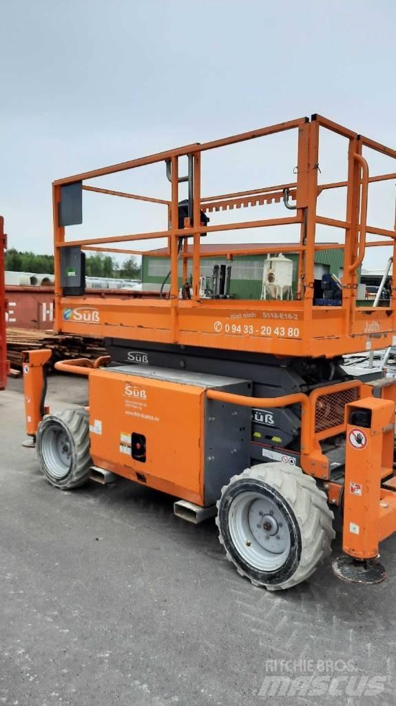 SkyJack SJ 6832 RTE Makazaste platforme
