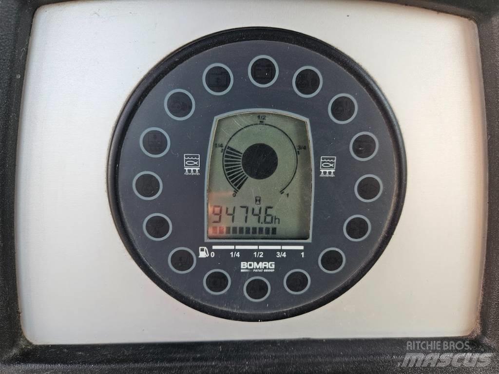 Bomag BW 174 A P-4 Valjci sa duplim bubnjem