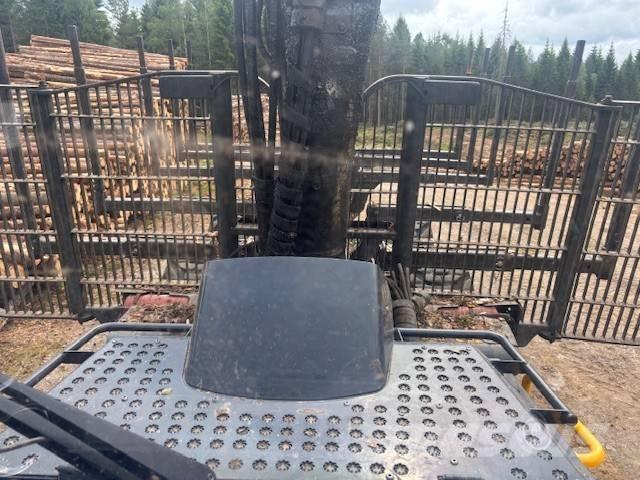 Ponsse Mammoth Forvarderi