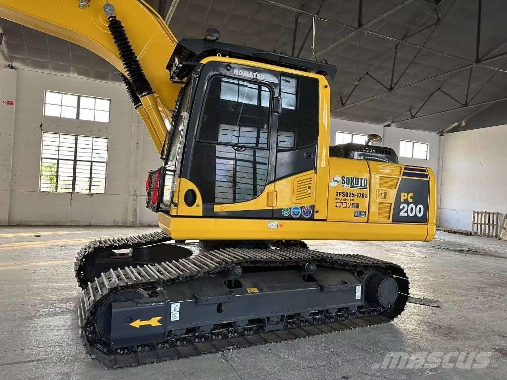 Komatsu PC 200-8 Bageri guseničari