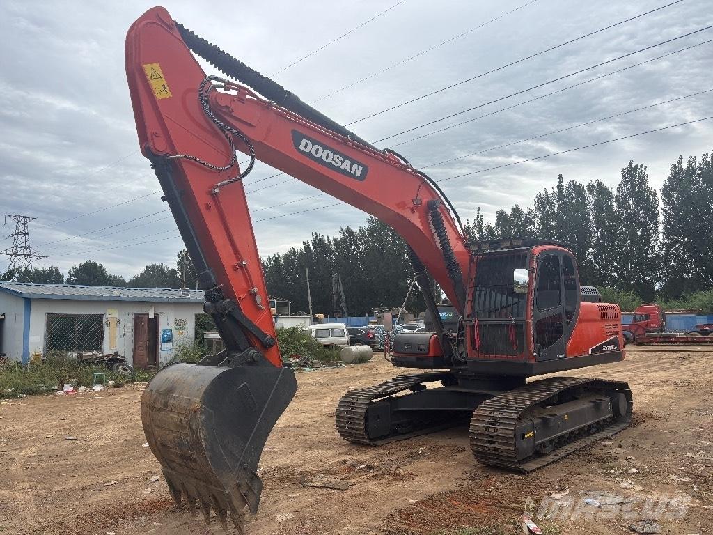 Doosan DX 225 Bageri guseničari