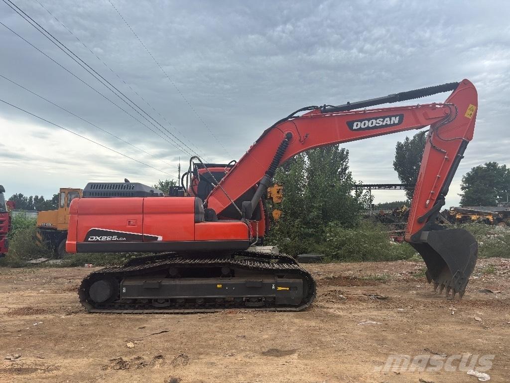 Doosan DX 225 Bageri guseničari