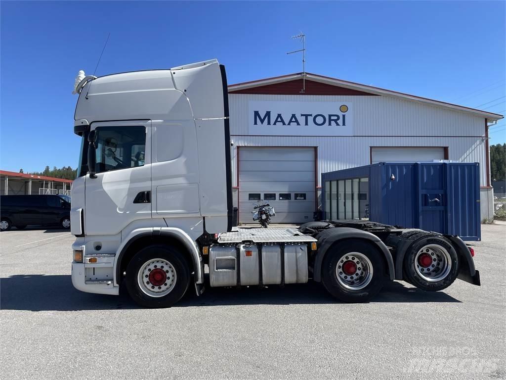 Scania R560 6x2 Tegljači