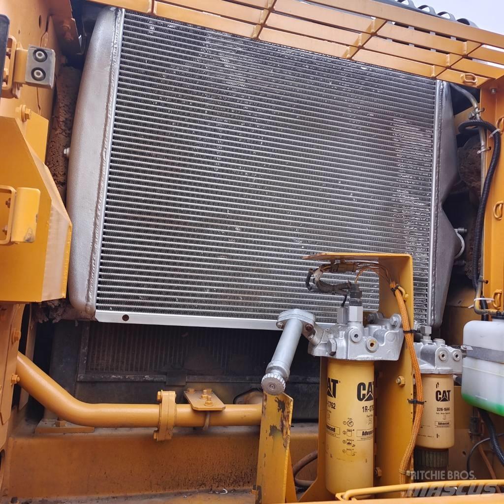 CAT 330 D Bageri guseničari