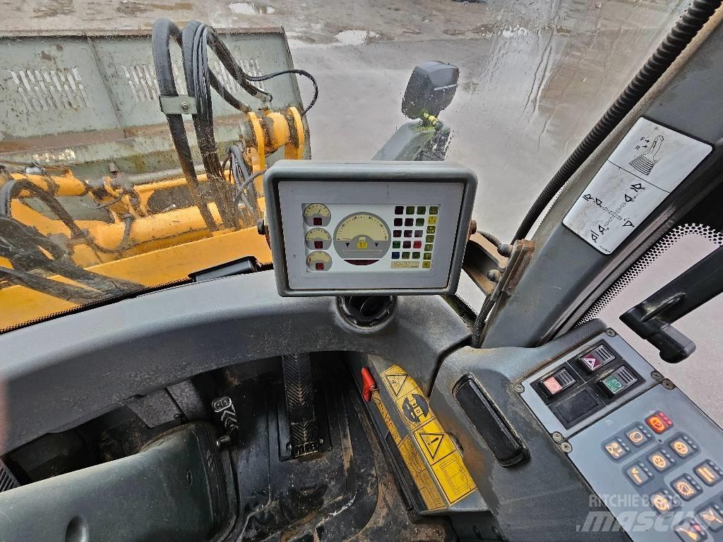 Liebherr L 524 Utovarivači na točkove