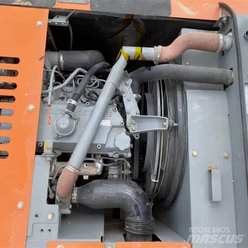 Hitachi ZX 210 Bageri guseničari
