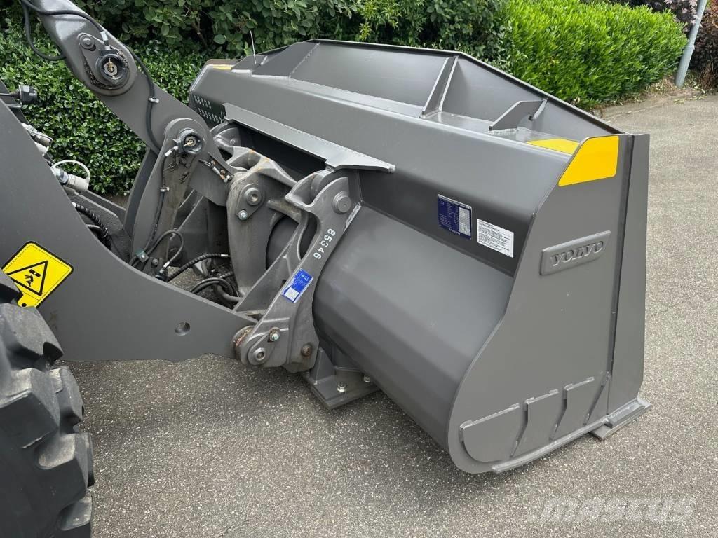 Volvo L 90 H2 Utovarivači na točkove