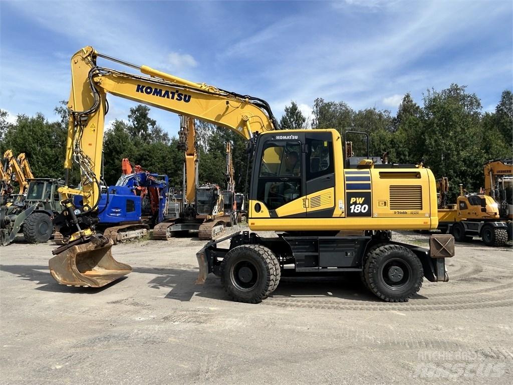 Komatsu PW 180-11 Bageri točkaši