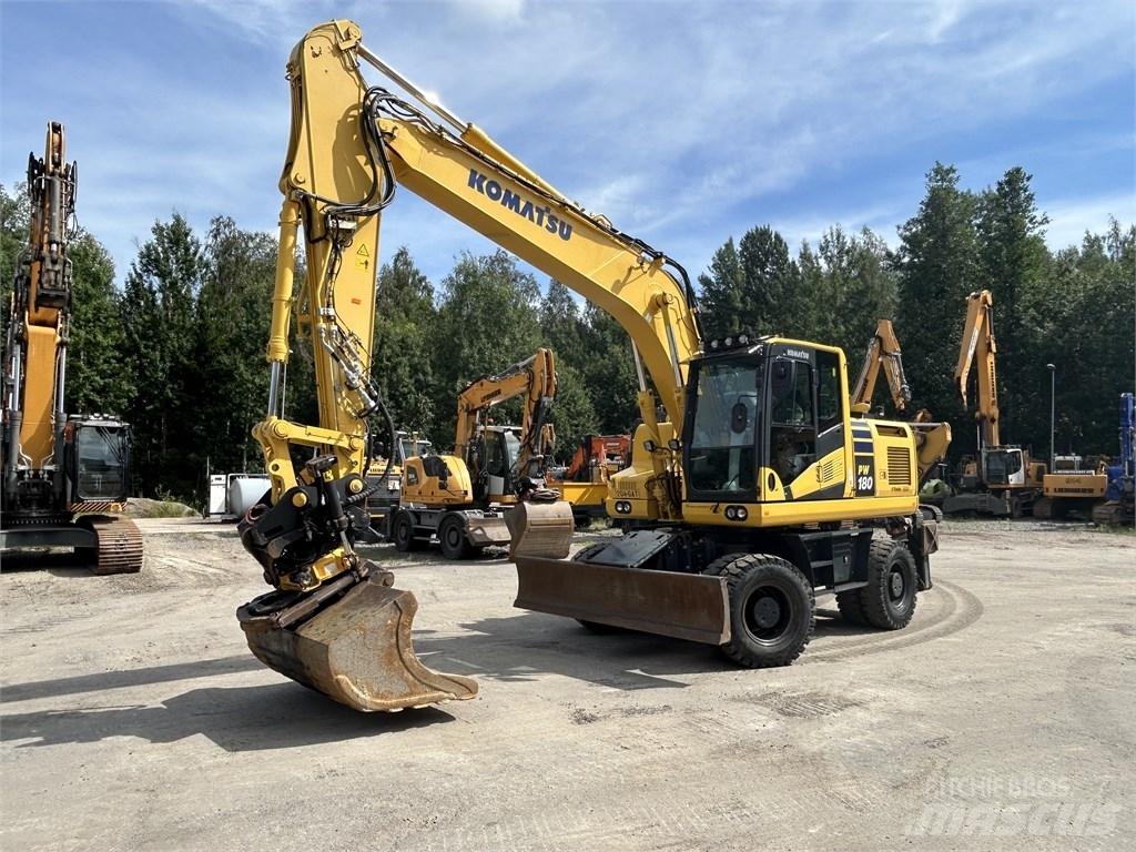 Komatsu PW 180-11 Bageri točkaši
